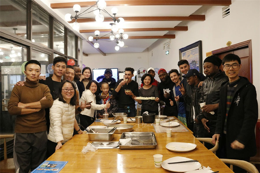 财贸学院举行首届留学生期末班会2_副本.jpg